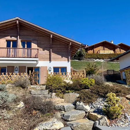 Chalet K2
